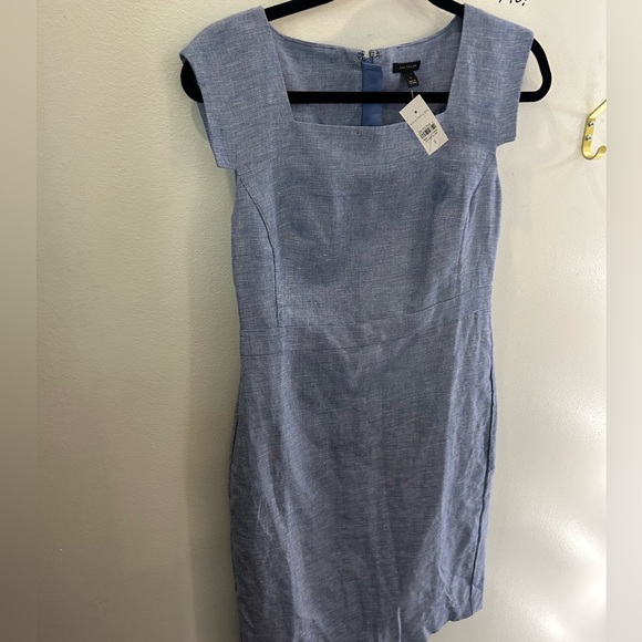 Ann Taylor flap cap sleeve chambray size 2 NWT - Picture 2 of 3